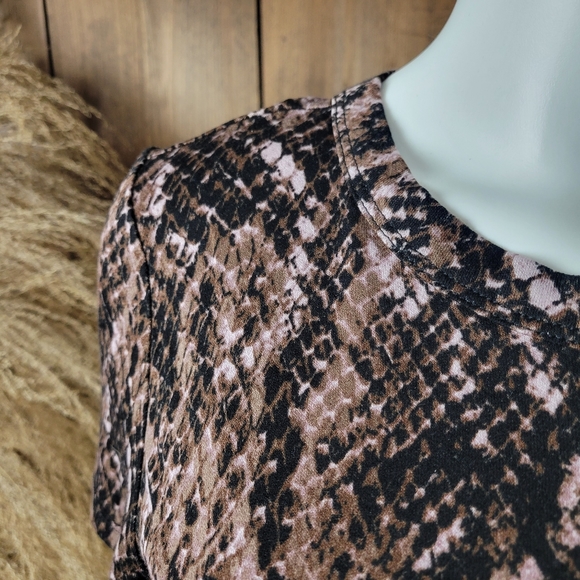 NWOT Maurice's Snakeskin 24/7 Top - Picture 6 of 11